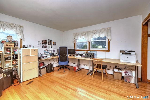 52 Lauderdale Drive, Trumbull, CT 06611