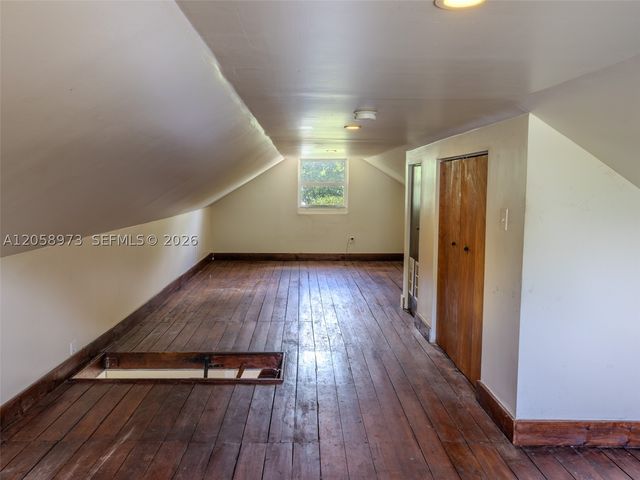 520 NE 129th St, North Miami, FL 33161