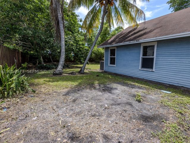 520 NE 129th St, North Miami, FL 33161