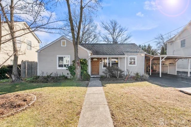 46 Runyon Avenue, Edison, NJ 08817