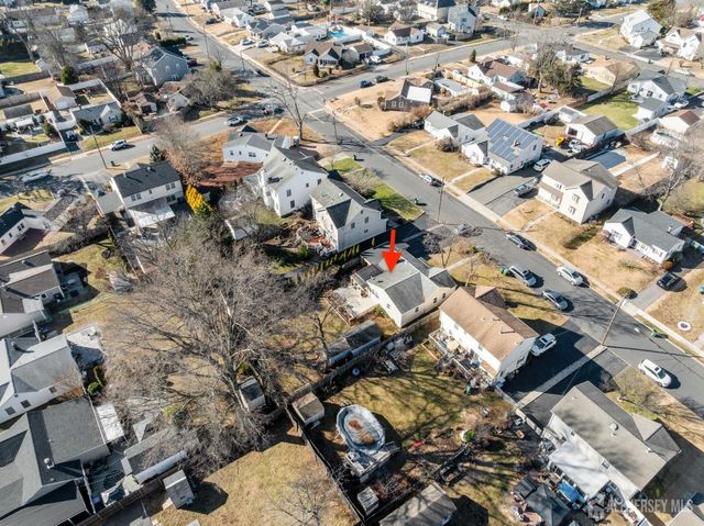 46 Runyon Avenue, Edison, NJ 08817