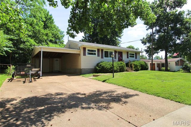 10359 Roscommon Drive, St Louis, MO 63123