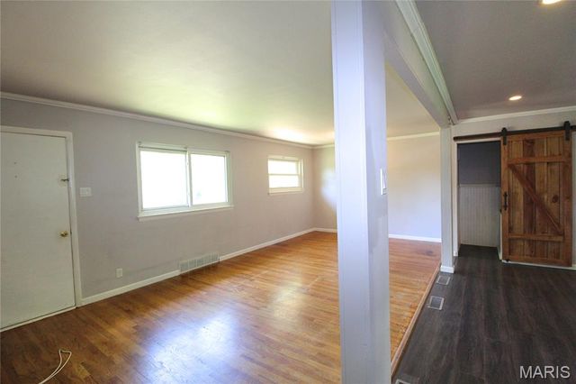 10359 Roscommon Drive, St Louis, MO 63123