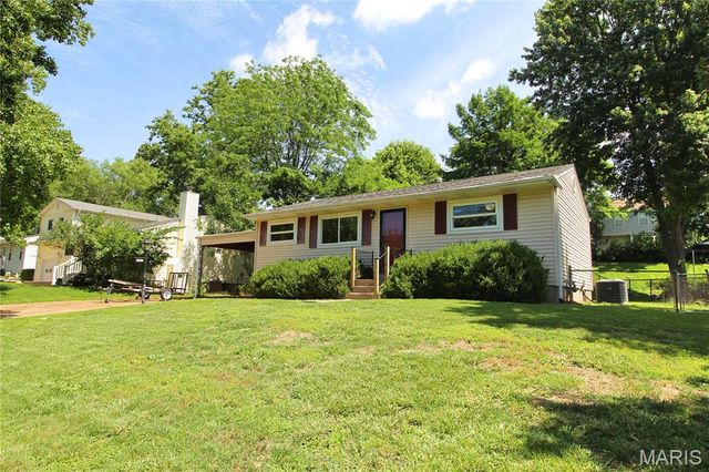 10359 Roscommon Drive, St Louis, MO 63123