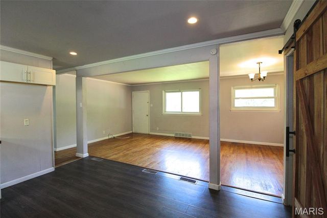 10359 Roscommon Drive, St Louis, MO 63123