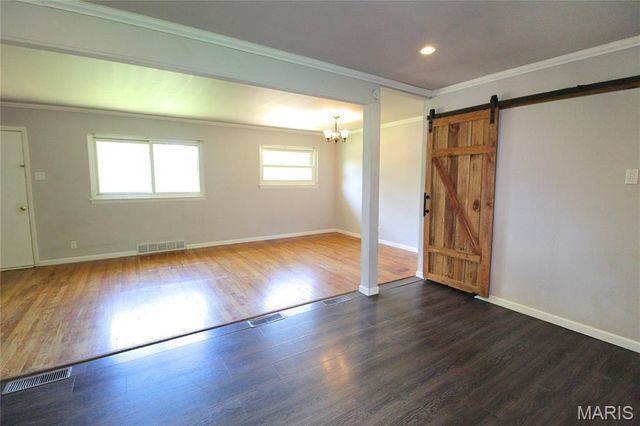 10359 Roscommon Drive, St Louis, MO 63123