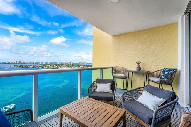 2650 Lake Shore Drive 2102, Riviera Beach, FL 33404