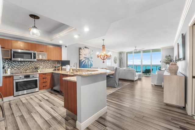 2650 Lake Shore Drive 2102, Riviera Beach, FL 33404