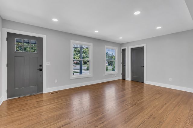 1297 Old Hickory Blvd, Nashville, TN 37207