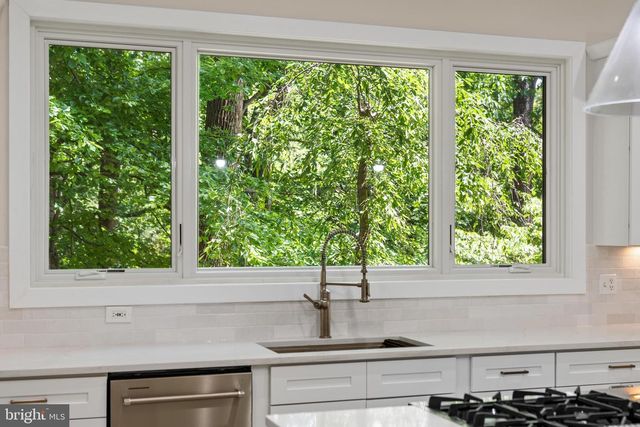 7003 FAWN TRAIL CT, Bethesda, MD 20817