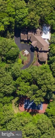 7003 FAWN TRAIL CT, Bethesda, MD 20817