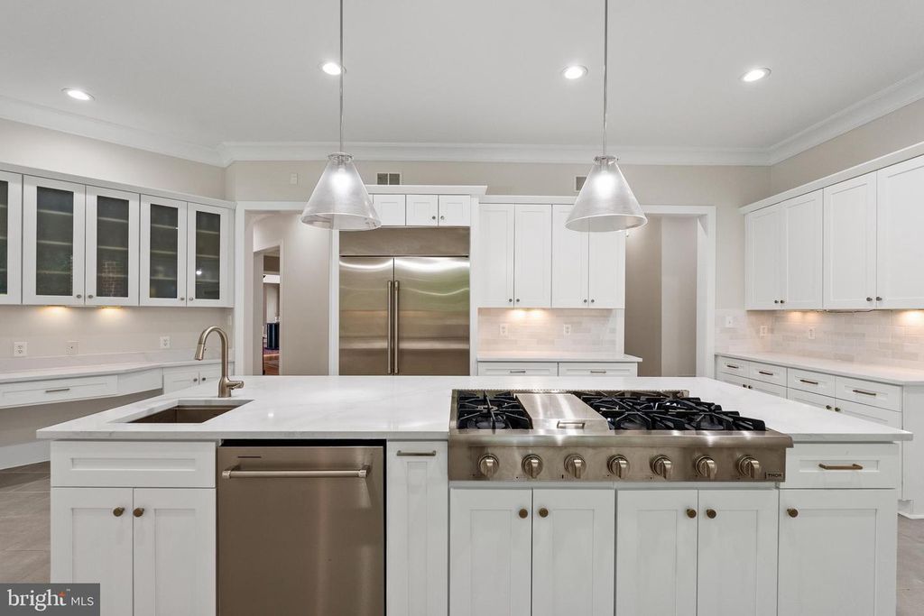Image 14 of property listing at 7003 FAWN TRAIL CT, Bethesda, MD 20817