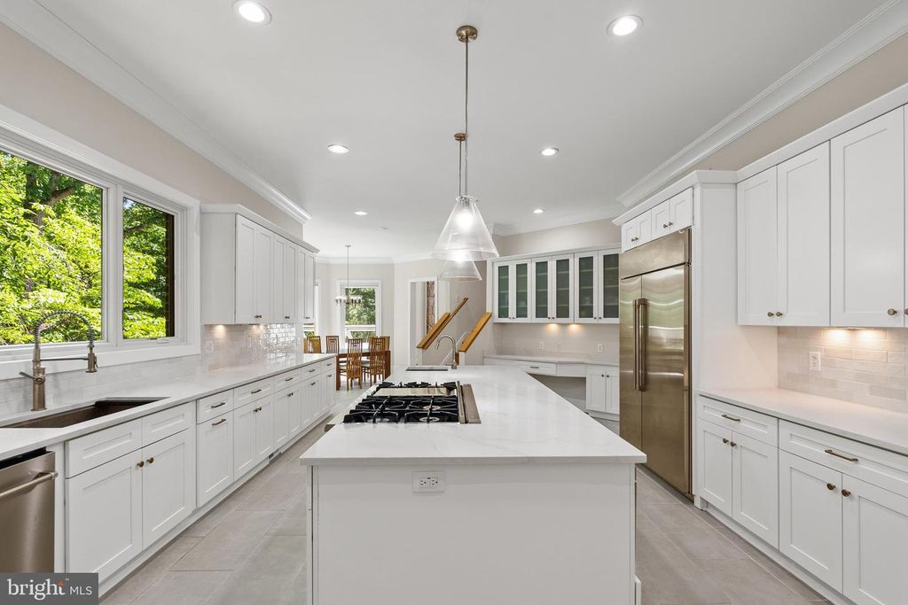 Image 17 of property listing at 7003 FAWN TRAIL CT, Bethesda, MD 20817