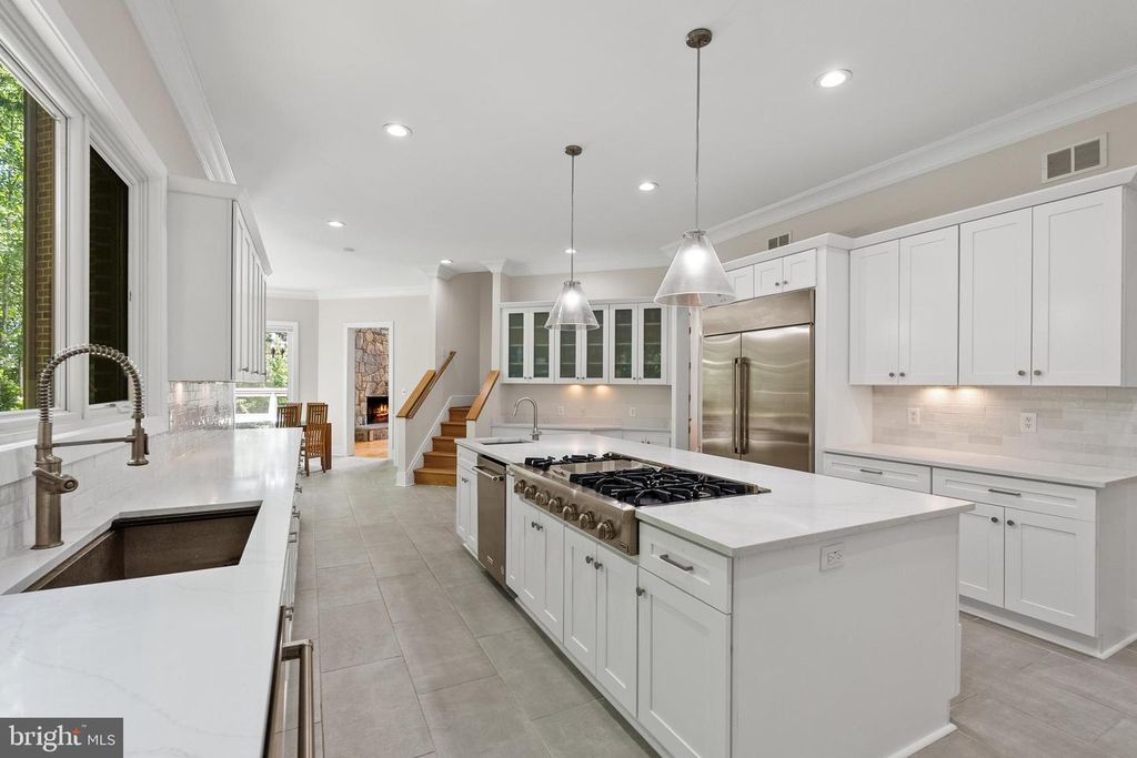 Image 22 of property listing at 7003 FAWN TRAIL CT, Bethesda, MD 20817