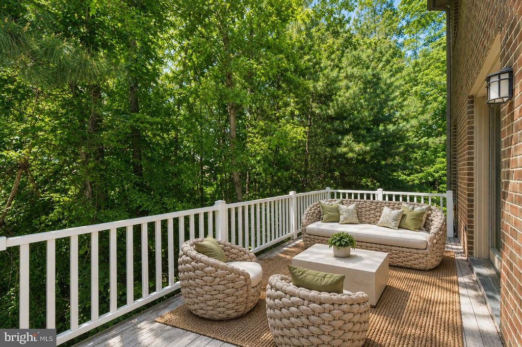 Image 26 of property listing at 7003 FAWN TRAIL CT, Bethesda, MD 20817