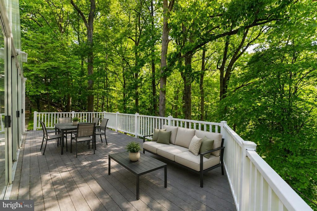 Image 38 of property listing at 7003 FAWN TRAIL CT, Bethesda, MD 20817