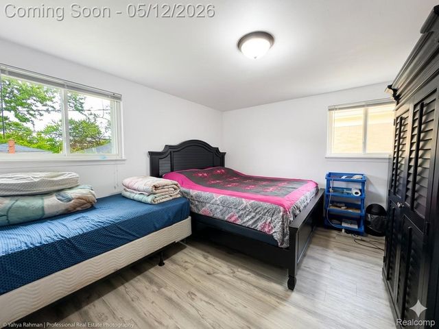 35960 Carlisle Street, Clinton Charter Township, MI 48035