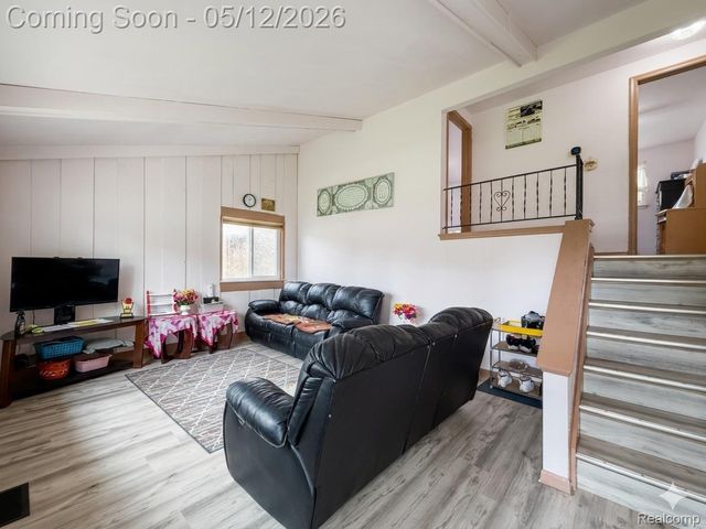 35960 Carlisle Street, Clinton Charter Township, MI 48035