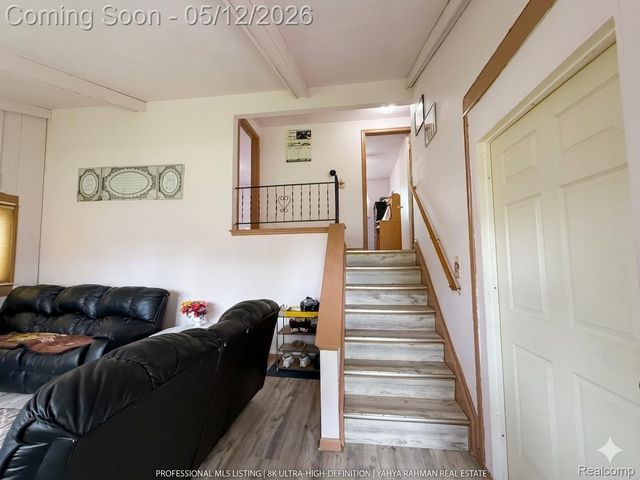 35960 Carlisle Street, Clinton Charter Township, MI 48035