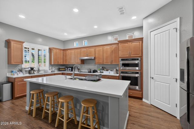 892 E HAMPTON Lane, Gilbert, AZ 85295