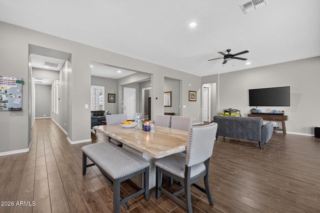892 E HAMPTON Lane, Gilbert, AZ 85295
