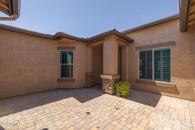 892 E HAMPTON Lane, Gilbert, AZ 85295