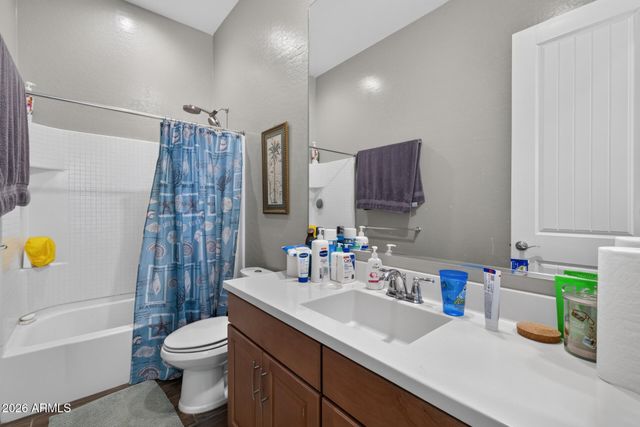 892 E HAMPTON Lane, Gilbert, AZ 85295