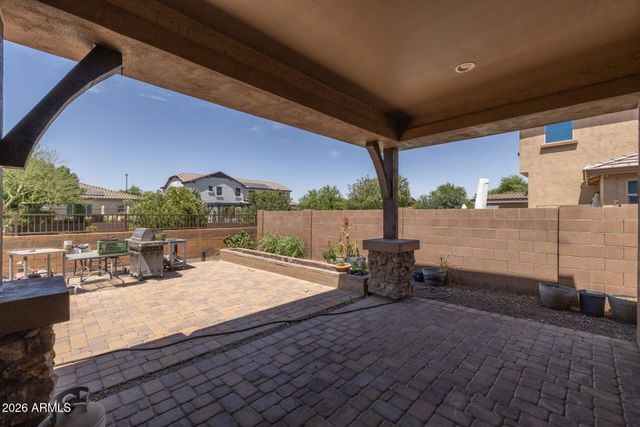 892 E HAMPTON Lane, Gilbert, AZ 85295