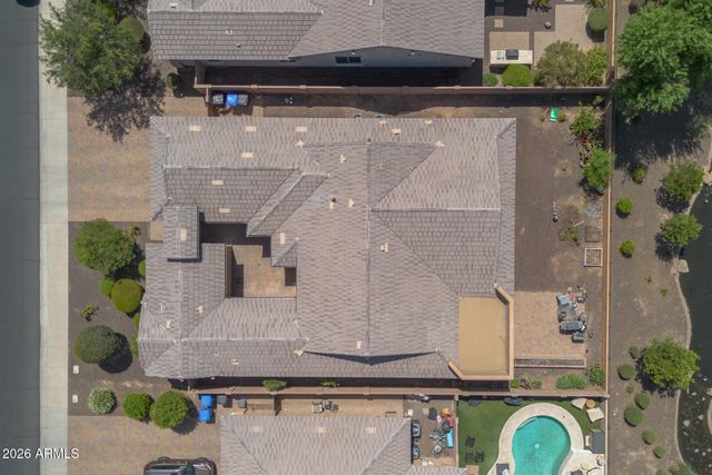892 E HAMPTON Lane, Gilbert, AZ 85295