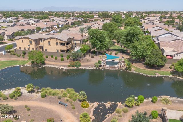 892 E HAMPTON Lane, Gilbert, AZ 85295