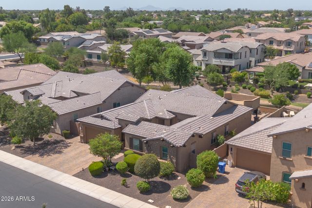 892 E HAMPTON Lane, Gilbert, AZ 85295