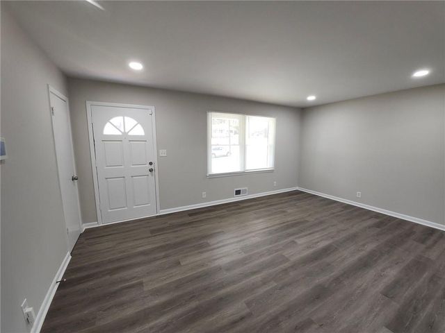 5370 Longmeadow Lane, Atlanta, GA 30349