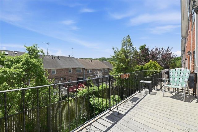 6369 Douglaston Parkway 56, Douglaston, NY 11362