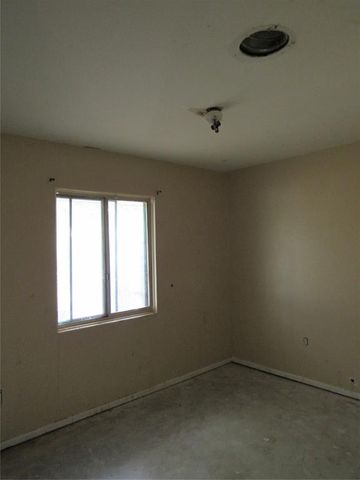 304 Saturn Street, Altus, OK 73521