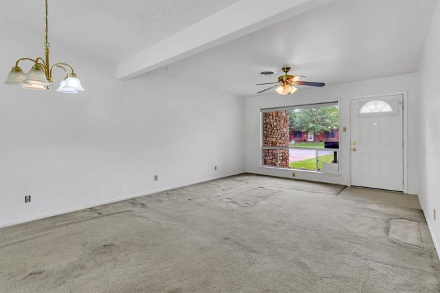 8604 Parkfield DR, Austin, TX 78758