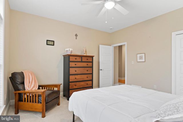 6120 RIVENDALE CT, Mechanicsburg, PA 17050