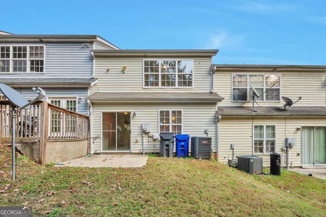 6338 Hickory Lane Circle, Union City, GA 30291