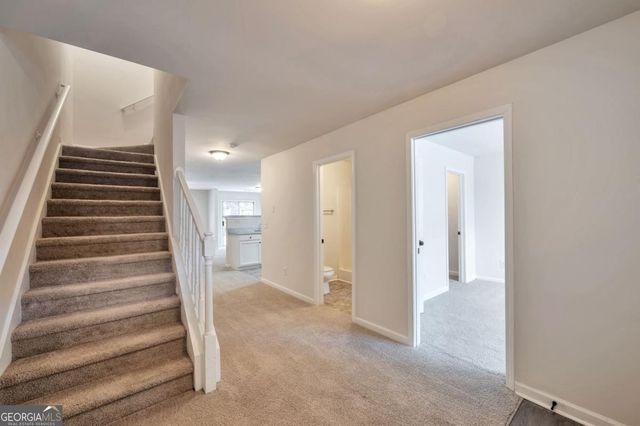 6338 Hickory Lane Circle, Union City, GA 30291