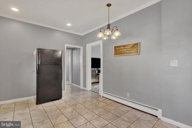 102 N QUEEN ST, Littlestown, PA 17340