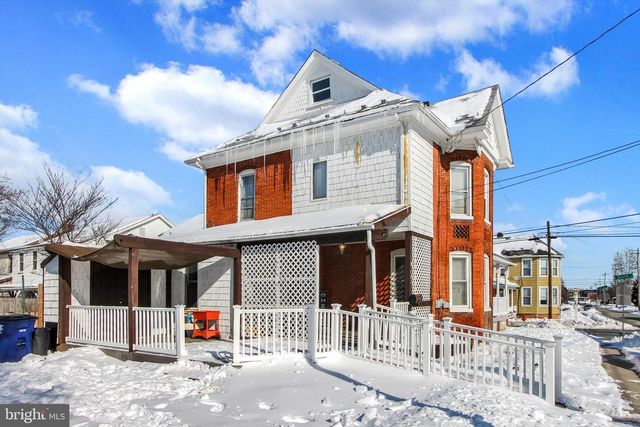 102 N QUEEN ST, Littlestown, PA 17340