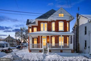 102 N QUEEN ST, Littlestown, PA 17340