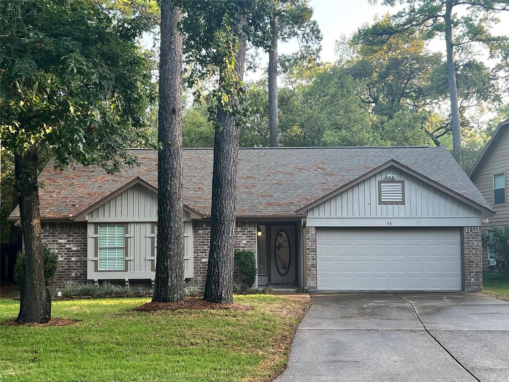 33 N Rain Forest Court, The Woodlands, TX 77380