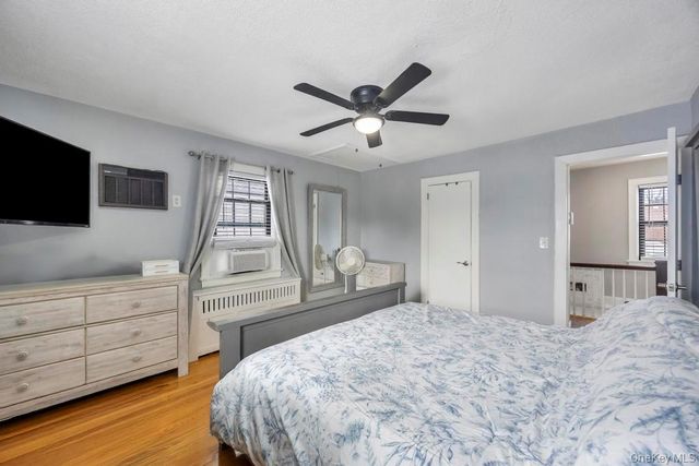 970 Benris Avenue, Franklin Square, NY 11010