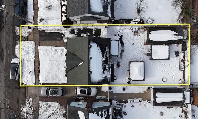 970 Benris Avenue, Franklin Square, NY 11010