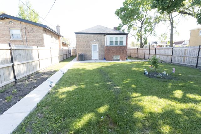 2252 W 71st Street, Chicago, IL 60636