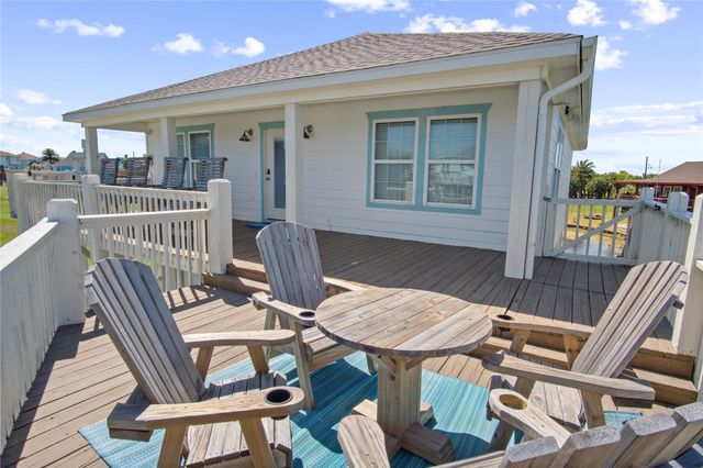 2371 Sandman, Crystal Beach, TX 77650