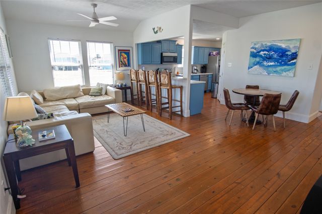 2371 Sandman, Crystal Beach, TX 77650