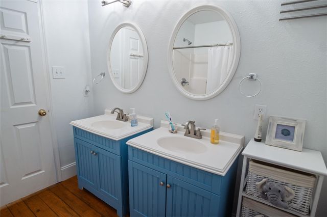 2371 Sandman, Crystal Beach, TX 77650