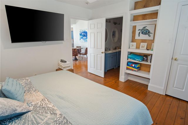 2371 Sandman, Crystal Beach, TX 77650