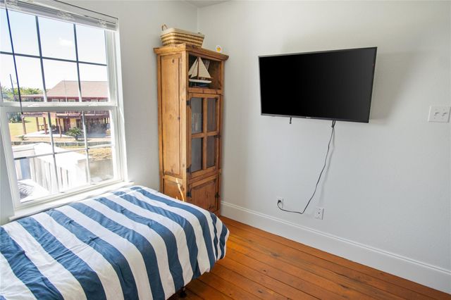 2371 Sandman, Crystal Beach, TX 77650